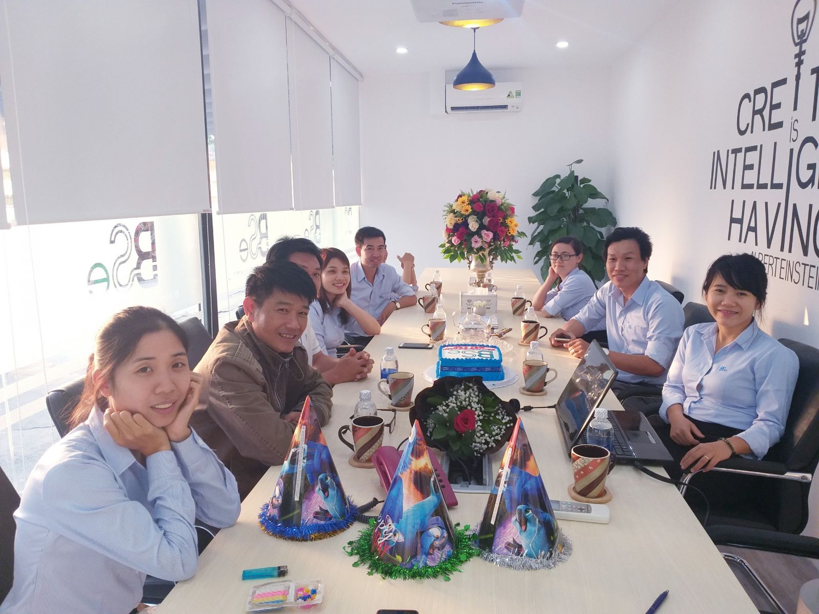 CBNV công ty Công ty Cổ phần Kỹ thuật Bình Sơn tham dự bữa tiệc sinh nhật